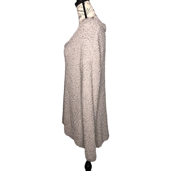 Zenana Premium (M) Cozy Comfy Textured Popcorn Knit Light Weight V-Neck Sweater - Picture 3 of 12